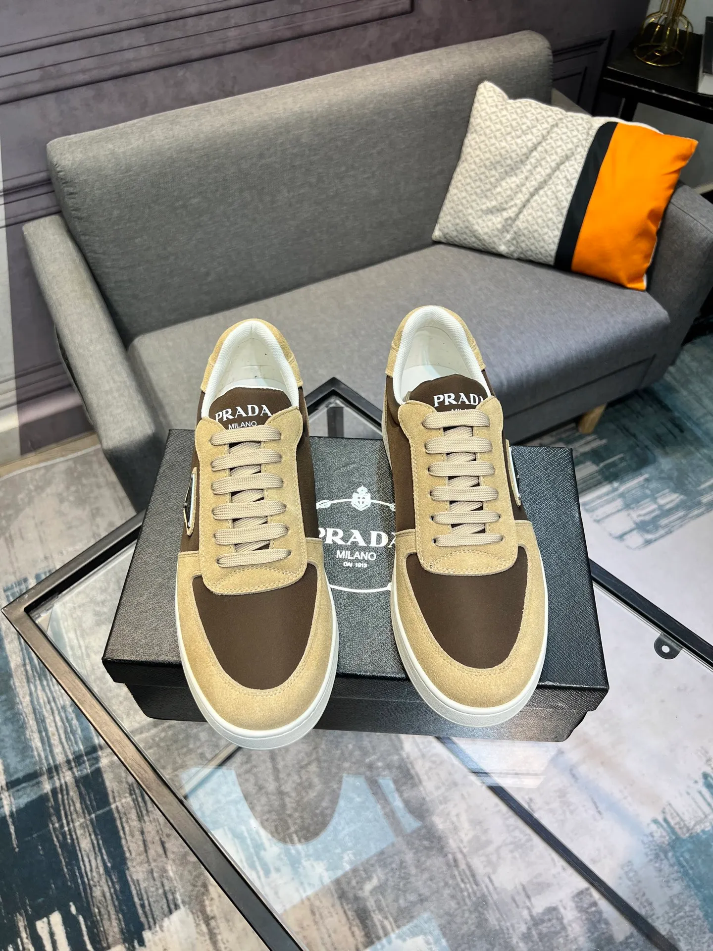 Men's men's shoes 💰440 [PRADA—Prada] latest model 🙈original replica! 👟👟👟Available here. The workmanship is top-notch. The upper is made of Italian 🇮🇹Imported calfskin. ❗️Breathable genuine leather lining @Suitable for travel. The original version has an enlarged engraved sole, making it suitable for all kinds of travels, showing low-key luxury. Let quality speak for itself. Color: Size: 38-44